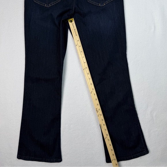 Democracy Petite Jeans Size 6P | Excellent Condition | Stretch Denim - Picture 5 of 9